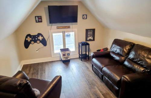 Downtown Kzoo with 3rd Floor Arcade Room - Foto 5