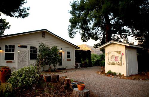 13 acres Perfect for Groups! 3BR Sleeps 8-10 - Foto 57