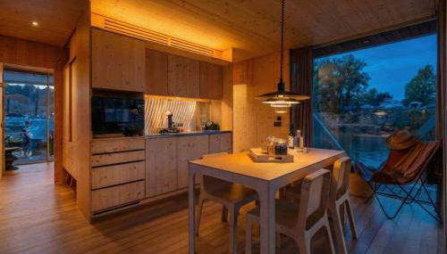 SLEEPBOAT- Modern Houseboat in Porto - Foto 4, minibar