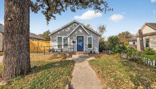 Walk to stadium! Cozy 2BR home - historic district - Photo 2, Other