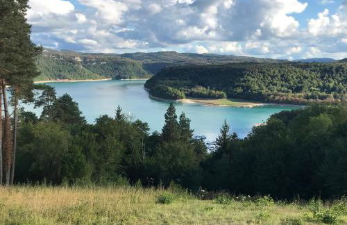 L'Oréline au cœur de la région des Lacs du Jura - Foto 26
