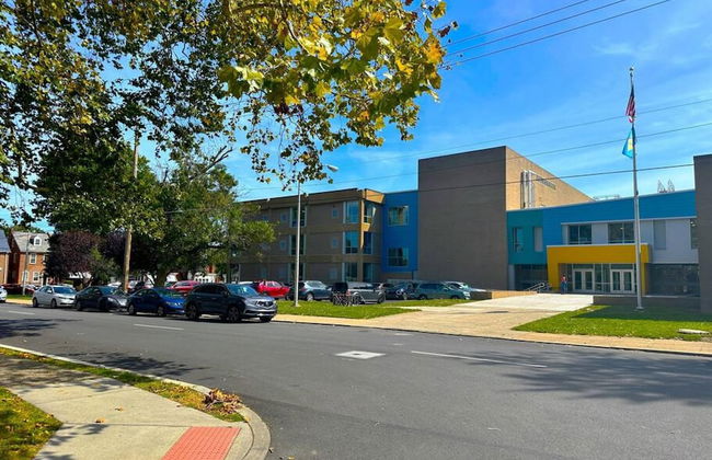 Cozy Walk up King Bed Fast Wifi - Foto 28