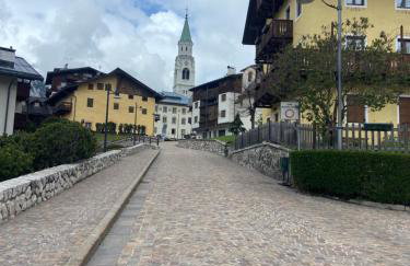 Cortina Center Design Apartment with Private Parking - Foto 14