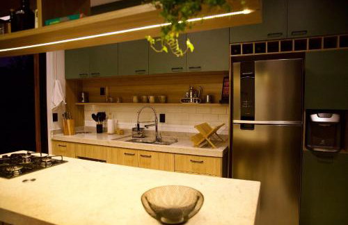 Refúgio na Lapinha com dois chalés, ideais para casal, família ou pequeno grupo de amigos, com acesso privativo à lagoa, caiaques e quadra de beach tennis - Foto 51