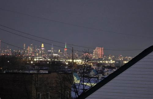 Stylish 3BR Retreat Near EWR Airport NYC Hub - Foto 22