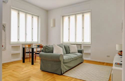 Just Urban Stays - Nuovo e Luminoso Trilocale in Centro - metro M2 e M4 - Foto 6