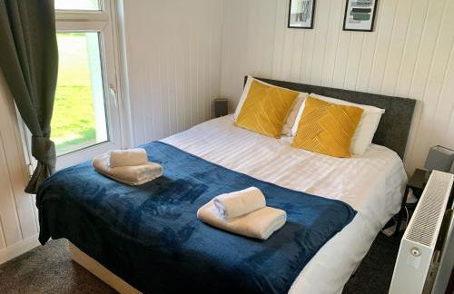 Cheerful - 3 Bed - Serviced Accommodation - In Heart of Northumberland - Sleeps 6 - Foto 31