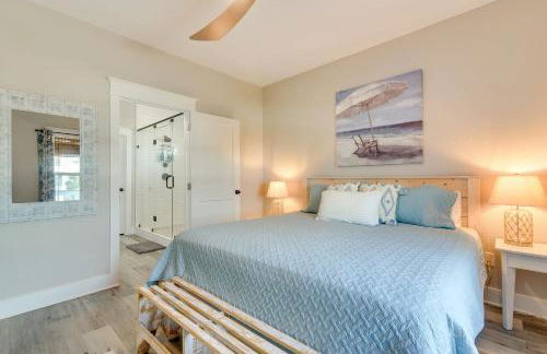 Relax Poolside, Walk to Sand! Galveston Family Gem - Foto 13