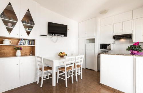 The houses of rising sun with a stunning sea view - Foto 28