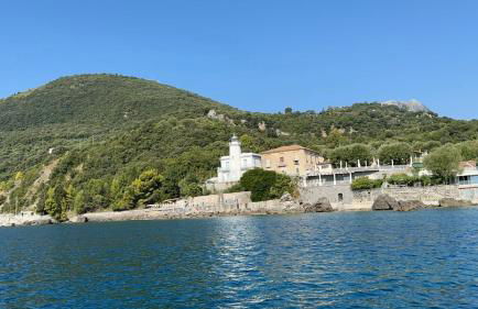 The Moon over the Sea - Photo 21