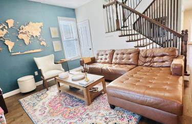 French Provincial with Grand Piano- Steps from DC - Foto 32