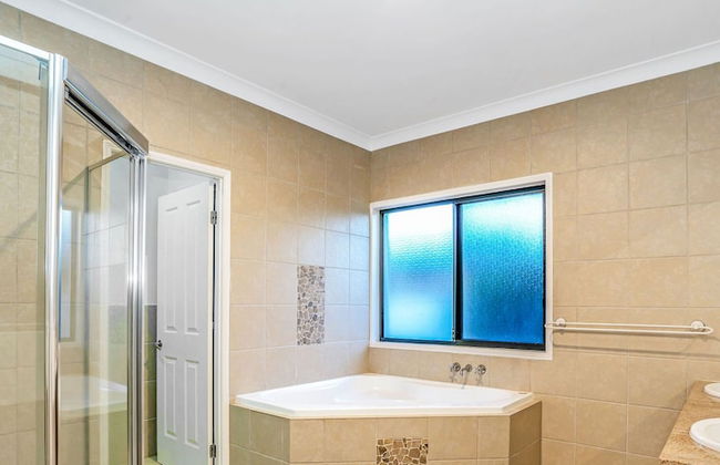 Maureen Waterfront Beach House - Foto 16