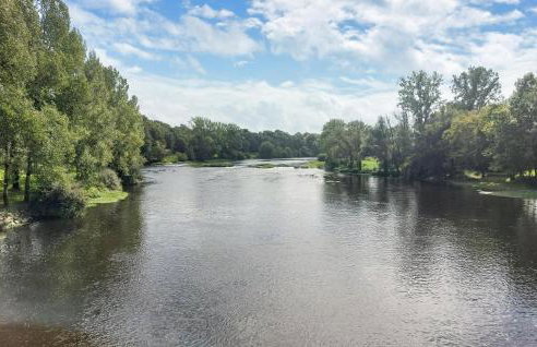 3 Bedroom Gorgeous Apartment In Confolens - Foto 25