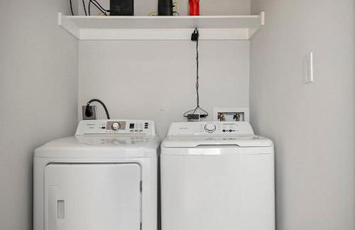 Chic & Stylish 1BR Retreat near Zilker Park - Photo 17