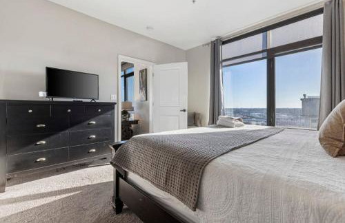 Luxurious Downtown Corner Views 2 bed 2bath 61 - Foto 22