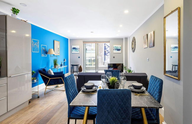 Beautiful Canal Side Notting Hill Abode With Terrace - Photo 14