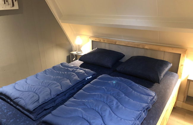 Bungalow in Limburg Near Nature Reserves - Photo 4