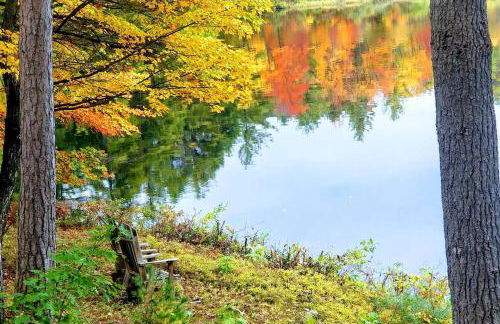 Modern Tiny House with Ski Access in Bennington, New Hamsphire - Foto 35