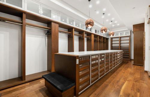 Ultra Luxury 5BR Beverly Hills Estate with Private Pool Spa and Canyon Views - Foto 17