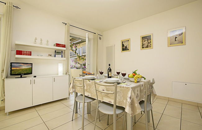 Torbole Relax Pool Balcony Apartment - Foto 9