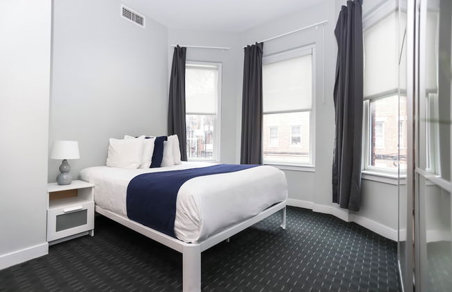 Maverick Suites at 245 Newbury St - Photo 33