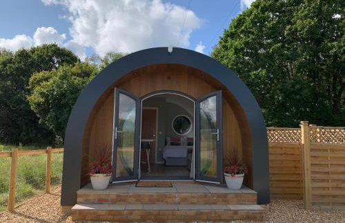 Luxury Glamping Pods with private Hot Tubs - Dog Friendly - Foto 2
