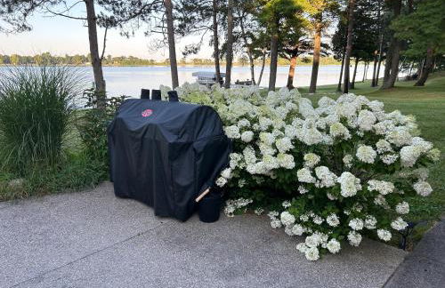 Redwood Retreat by the Lake - Foto 23