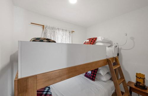 Secluded Cottage with hot tub, fire pit, and views - Foto 22