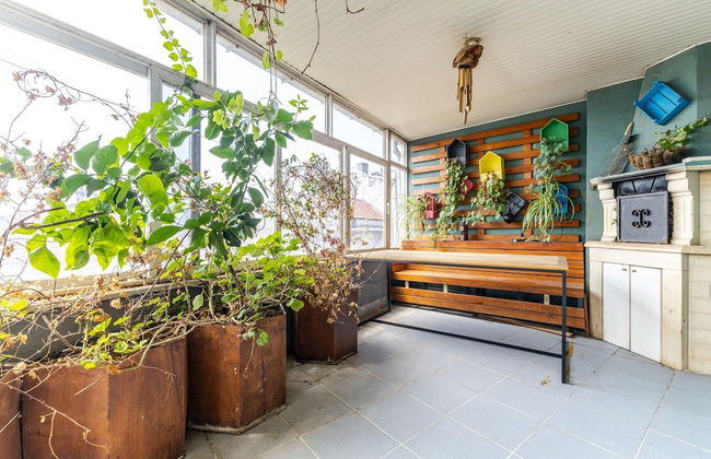 Chic Flat w Balcony BBQ 10 min to Emaar in Uskudar - Foto 10