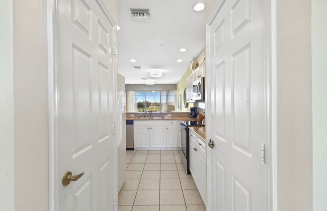 Genoa Vacation Rental: Stylish 2-BR Condo with Golf & Lake Views. Resort-Style Pool, Hot Tub, and Easy Access to Championship Golf. Minutes from Naples Beaches, 5th Avenue S, and Marco Island - Foto 6