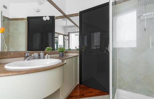 ElleBnb Busto city - MXP - Rho fiera con Wifi e Netflix - Foto 18