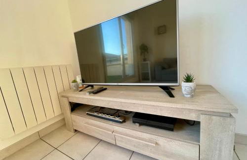 BnGo I Immense RoofTop Lyon I 2 chambres, 4 places parkings, 2 immenses terrasses, 8 personnes - Photo 28