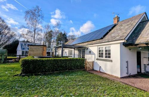 Luxury 2 Bed Cottage with Log Fire Hot Tub & Sauna - Foto 35