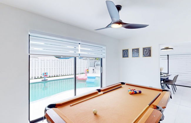 Casa Lucia 5 Bedroom Home With Pool Near Hard Rock Casino - Photo 14