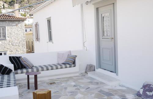 Hydra Artist House - Photo 19