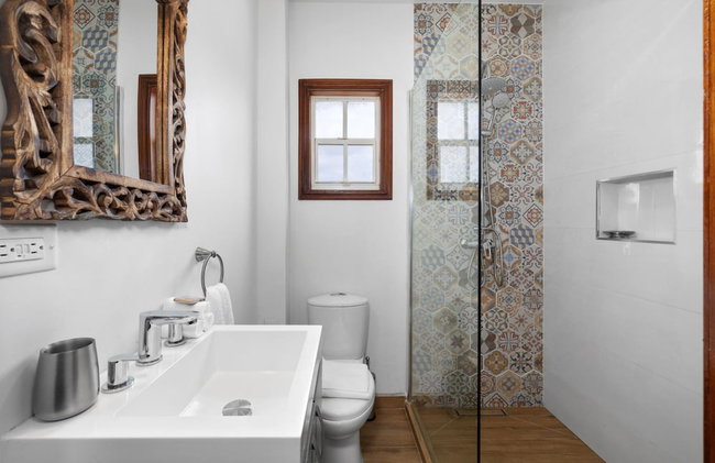 Island Escape Lrg Private Backyard Pool Patio - Photo 50