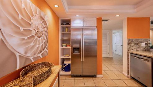 Shang Ri La by Last Key Realty - Foto 3