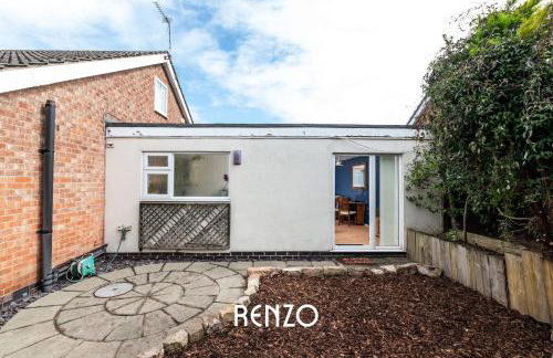 Bright and Warm 1-bed Annexe in West Bridgford, Nottingham by Renzo, Free Driveway Parking! - Foto 14