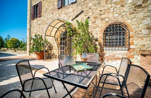 Timeless 19th-Century Villa with Private Pool Oasis - Photo 3