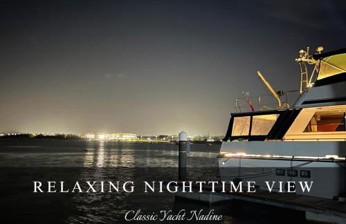 Classic Yacht Nadine in Poole Harbour, Dorset, with a Hot Tub Jacuzzi - Photo 8