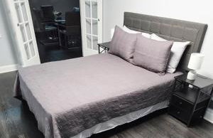 Modern 3BDRM, Renovated, Spacious & Central - Foto 12