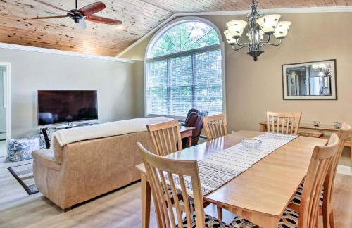 Readfield Retreat with Lake Maranacook Views! - Foto 6