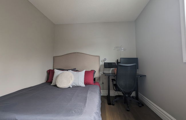 Mississauga Manor - Meadowvale - Foto 29