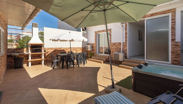 Zurrinha Holidays With Jacuzzi - Foto 2, Profilbild