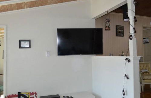 Guppies Lakehouse-Prvt. Lake Acc, Close to Rainier - Foto 20