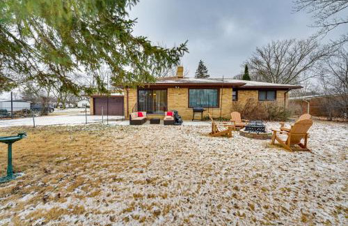 Fire Pit and Yard Family Home in Farmington Hills! - Foto 33