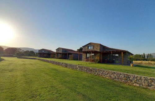 Lithos Villas - Photo 3