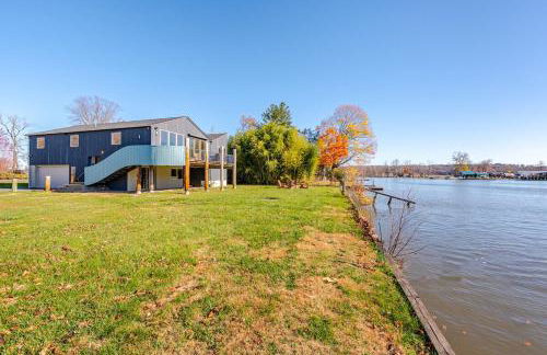 Modern Lakefront Retreat w King Bed - Foto 26