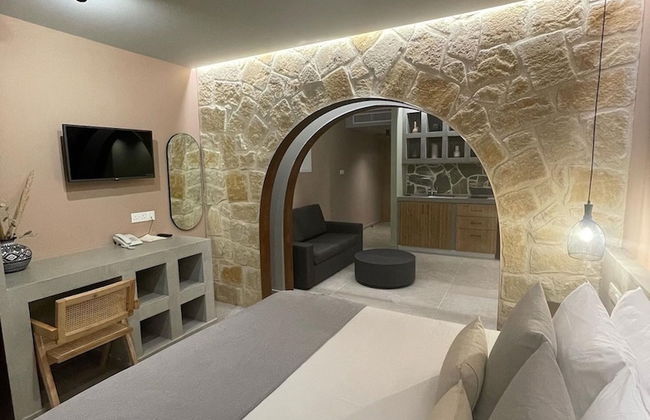 Vrachia Beach Hotel & Suites - Adults only - Photo 34