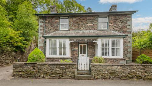Rockwood- Grasmere family cottage with Hot tub - Foto 1, Other